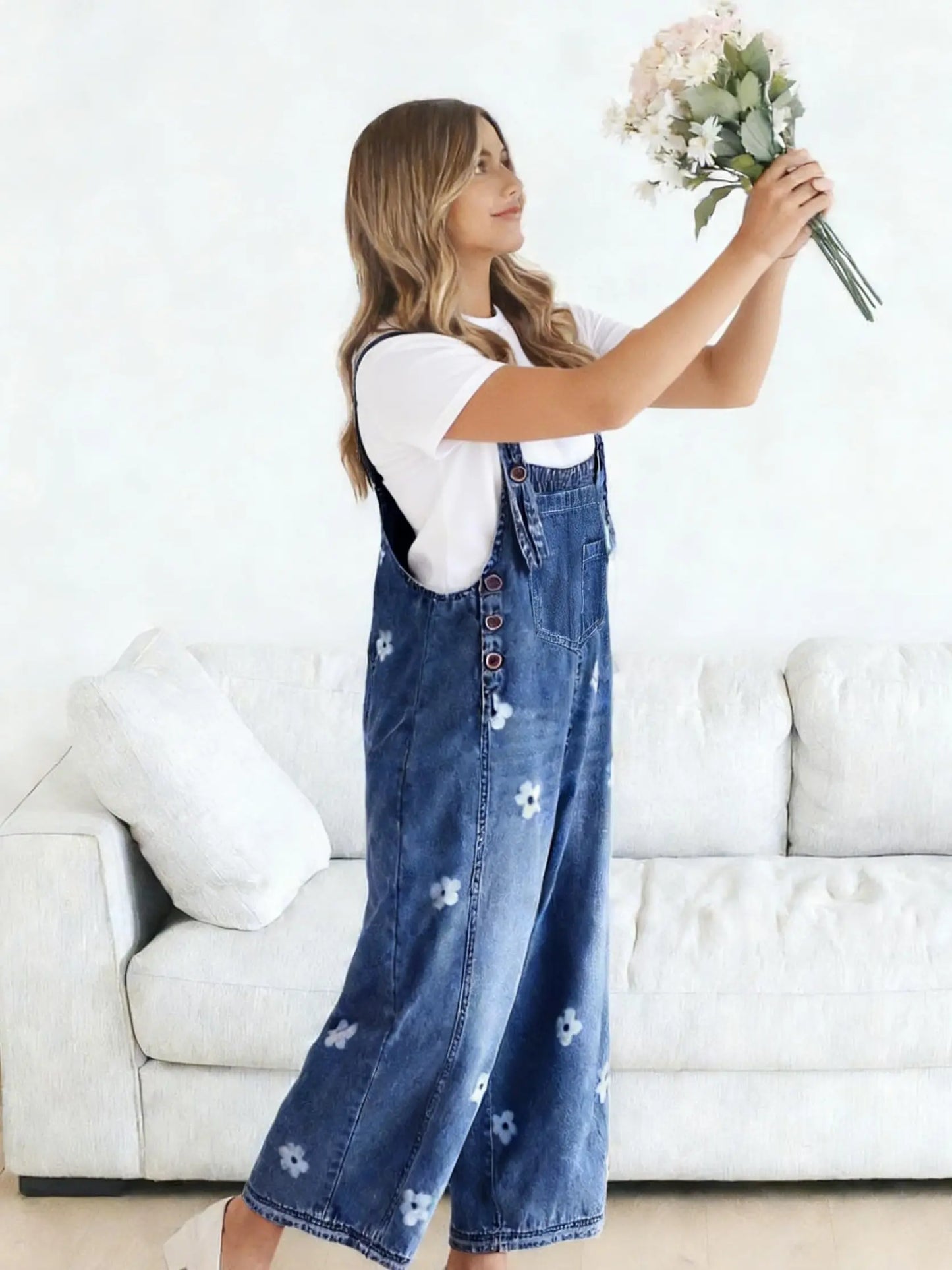 🔥Flash Sale🔥Women's Floral Printed Adjustable Strap Denim Bib Overall - Cute Chic Wide Leg Baggy Jeans Jumpsuit, Versatile Clothes for Matching Shirts