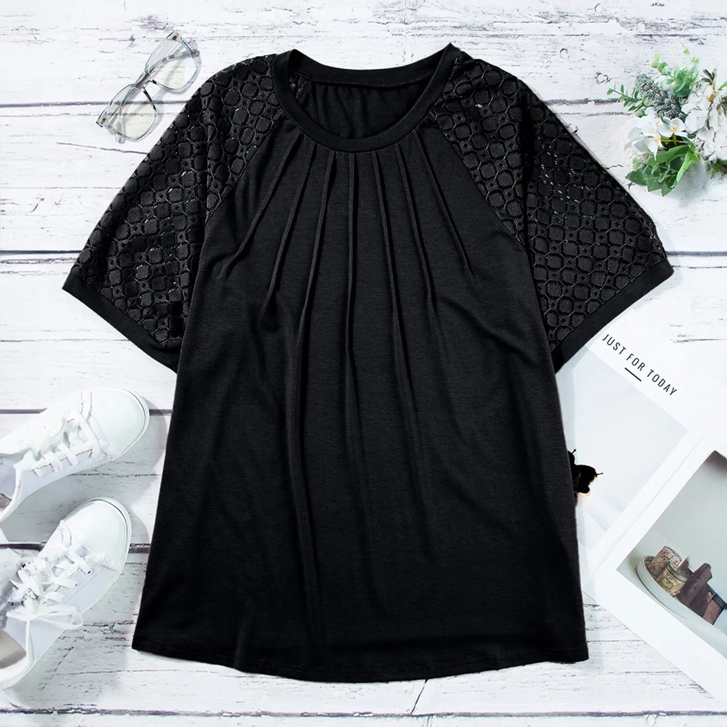 Eytino Plus Size Tops for Women Summer Lace Short Sleeve Crewneck Loose Casual Blouse Tunic T Shirts(1X-5X)