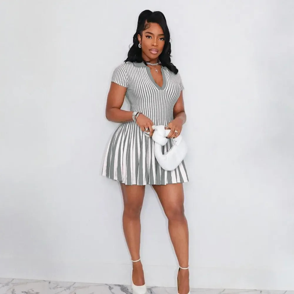 CurveMuse Pleated Dress 💎